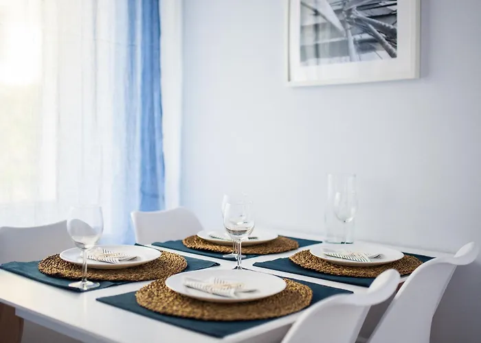 Przylesny Przy Dworcu Z Miejscem Postojowym Apartment